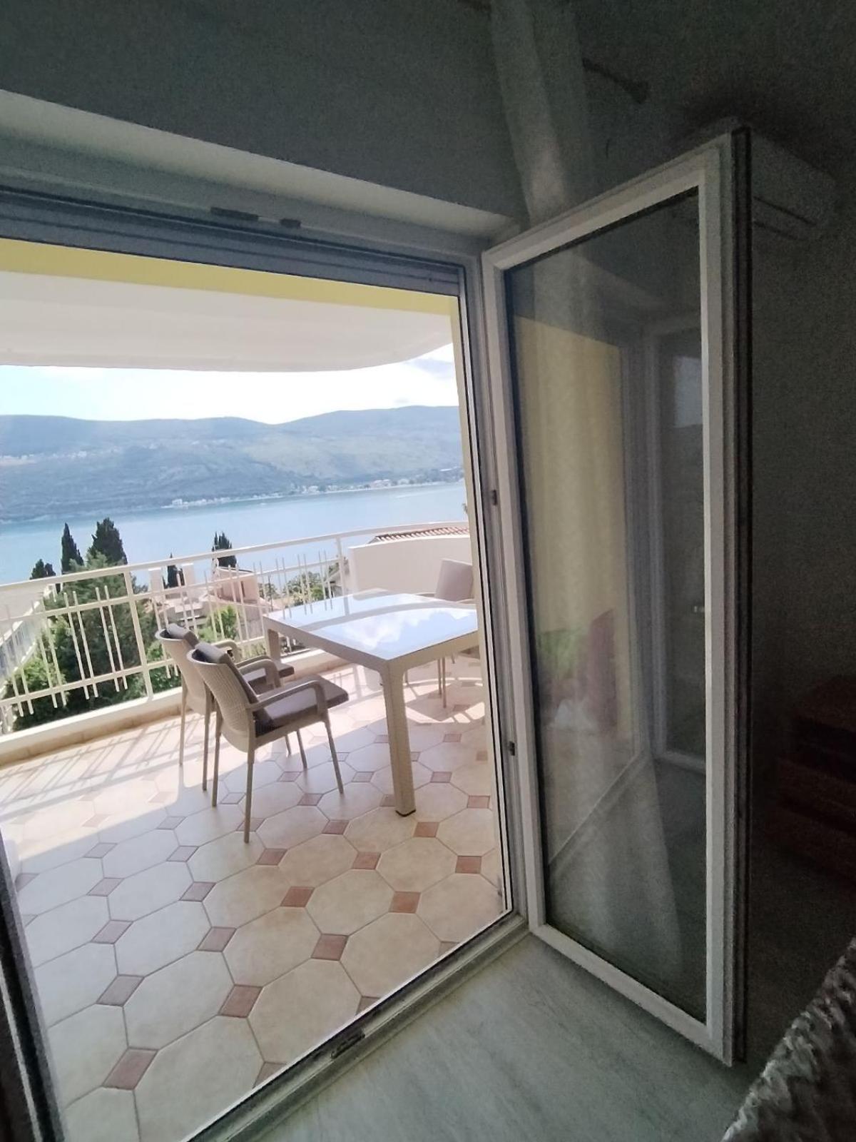 Apartment Topla Herceg Novi Esterno foto